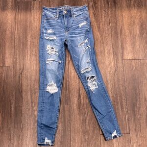 American Eagle Women's Ripped Skinny Jeans